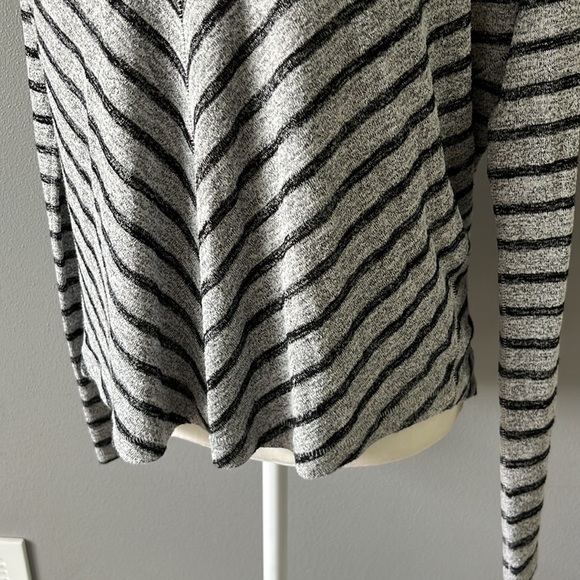 Rag & Bone Gray Black Stripe Hudson V Neck Sweater Top - Picture 4 of 13